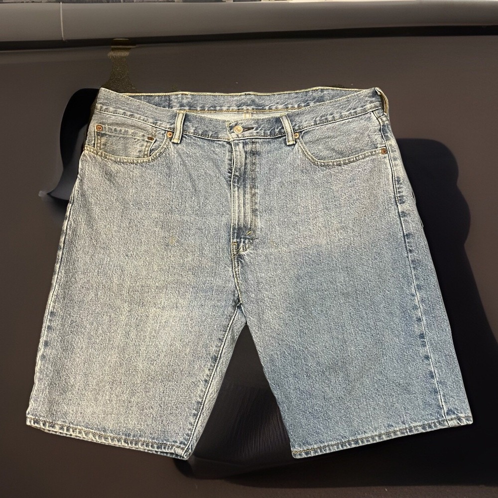 Vintage Levi's 505 Denim Shorts Mens Size 36 Blue Light Wash Pockets Casual Y2K